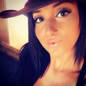 Meet your Posher, Candace